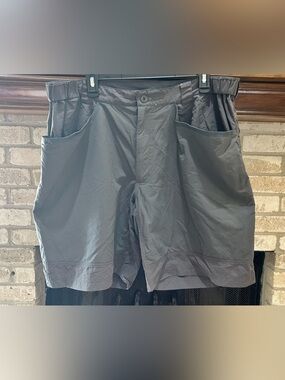 Patagonia Men's Charcoal Athletic Shorts EUC